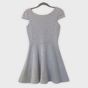 Emerald Sundae Skater Dress Blue Off White Geometric Design Size S